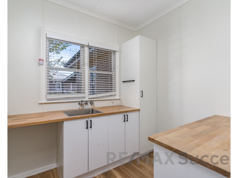 12 Murray Street, North Toowoomba QLD 4350