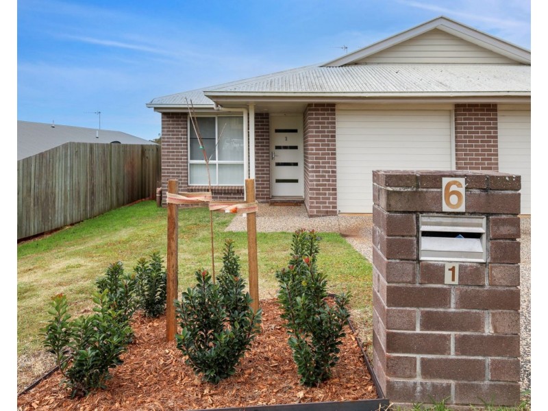 6 Reserve Road, Cranley QLD 4350