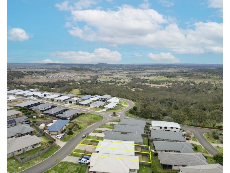 6 Reserve Road, Cranley QLD 4350