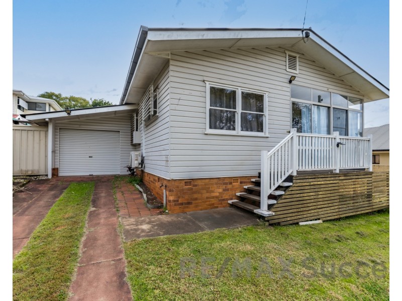 303 James Street, Newtown QLD 4350