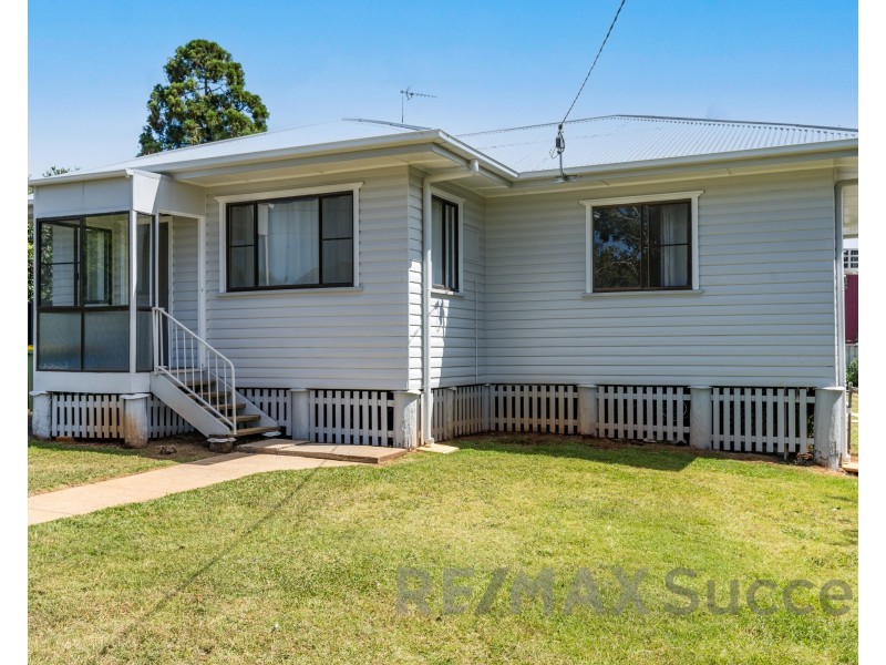 23 Joyce Street, South Toowoomba QLD 4350