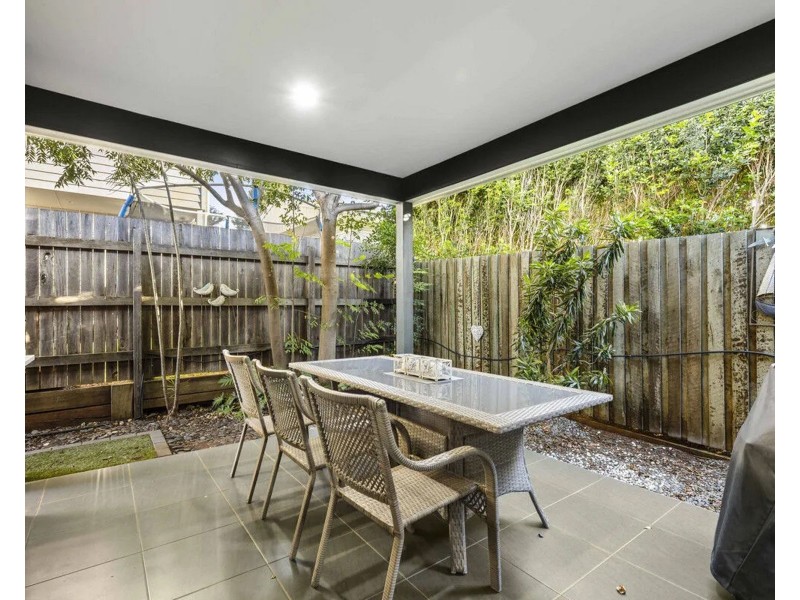 3/293a West Street, Harristown QLD 4350