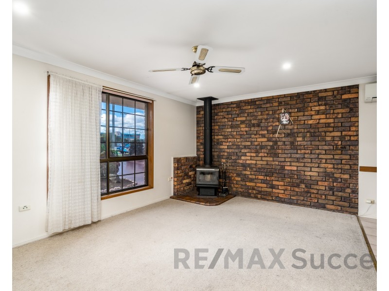 10 Prosser Street, Rockville QLD 4350