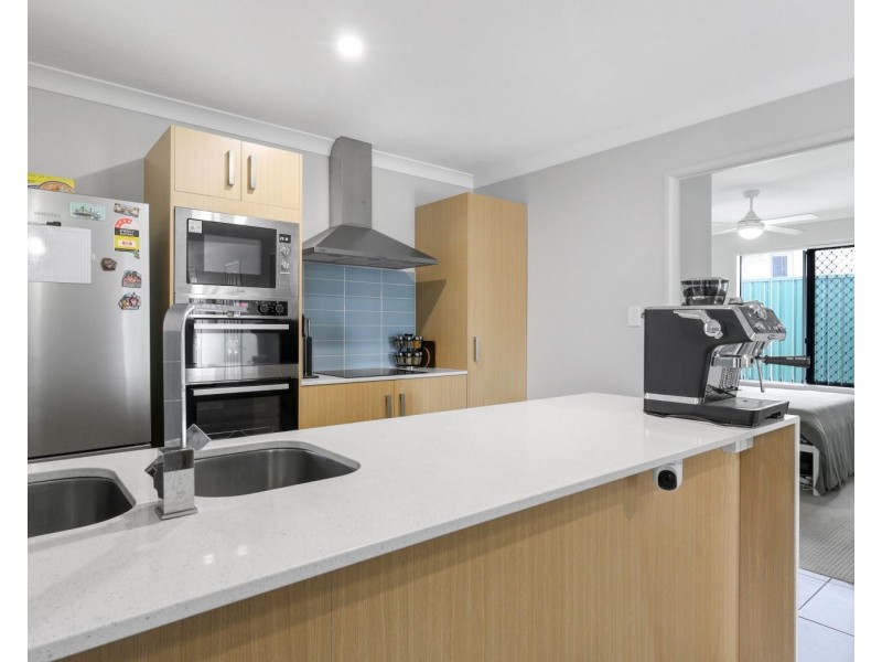 4 Violet Street, Harristown QLD 4350