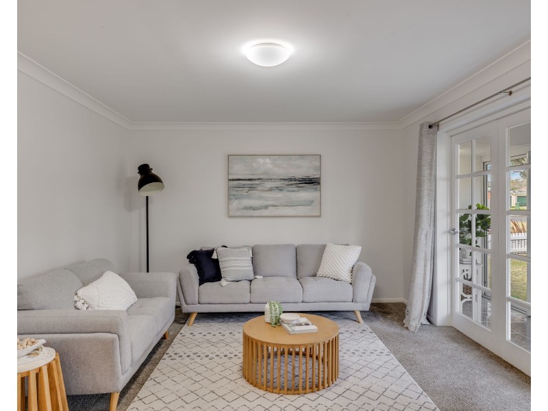 27 Teesdale Avenue, Newtown QLD 4350