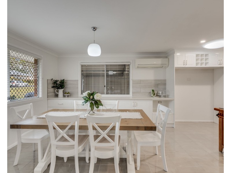 27 Teesdale Avenue, Newtown QLD 4350