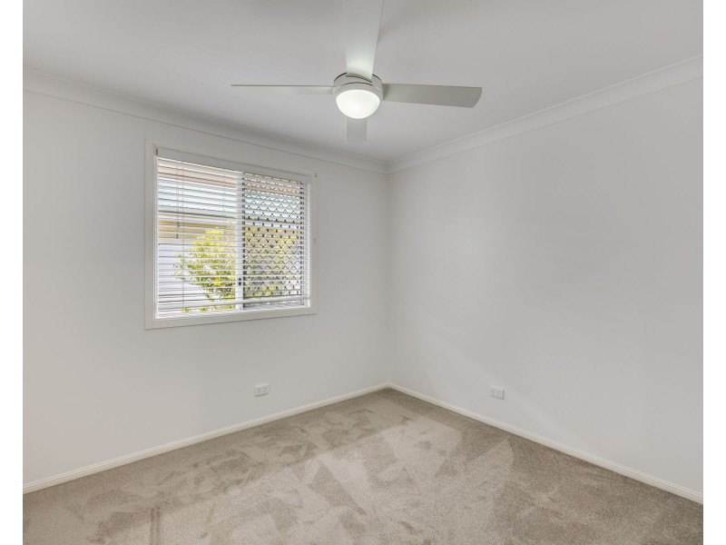 27 Teesdale Avenue, Newtown QLD 4350