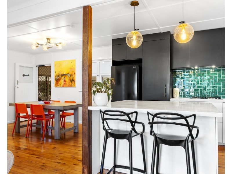 27 McCafferty Street, Wilsonton QLD 4350