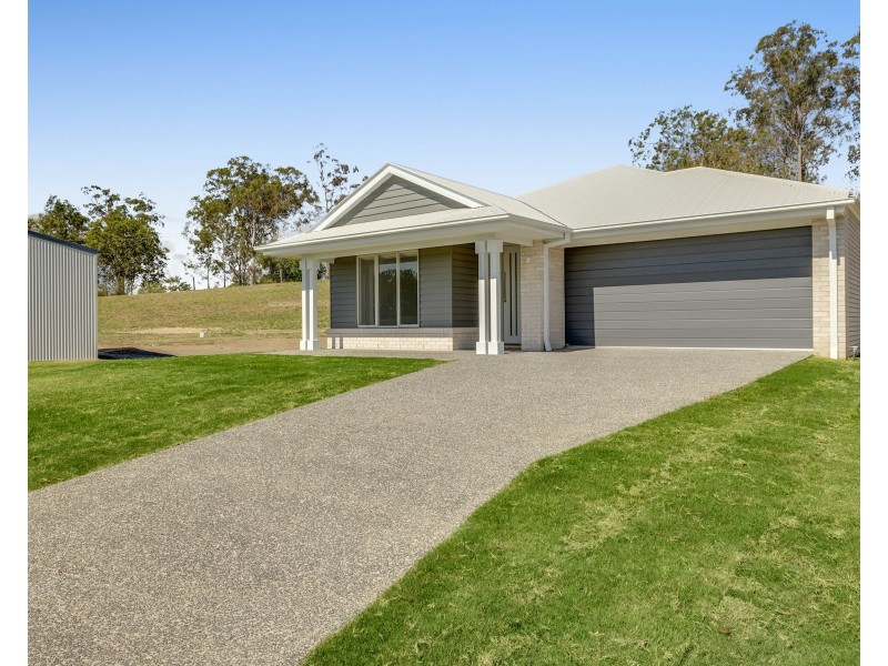 14 Birdwing Court, Withcott QLD 4352