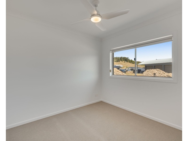 14 Birdwing Court, Withcott QLD 4352