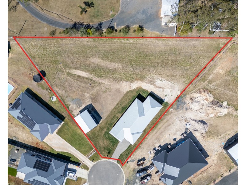 14 Birdwing Court, Withcott QLD 4352