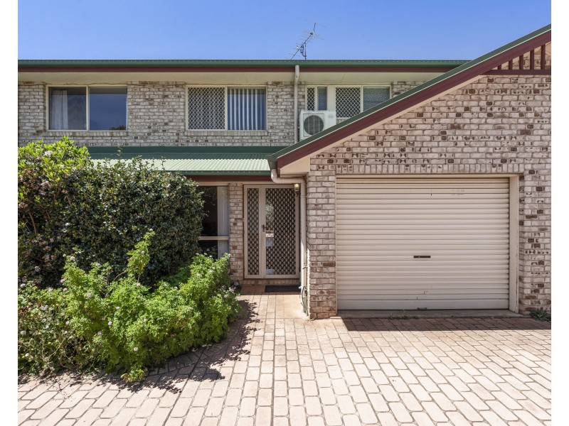 2/351 Spring Street, Kearneys Spring QLD 4350