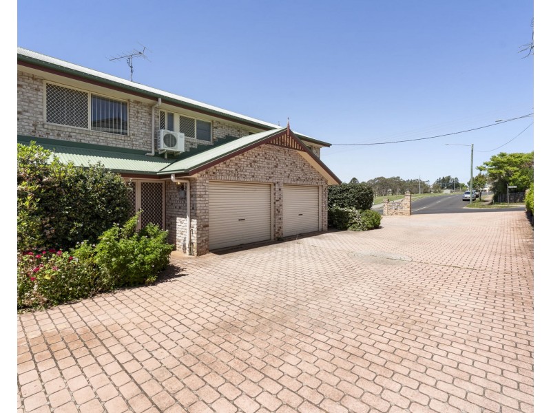 2/351 Spring Street, Kearneys Spring QLD 4350