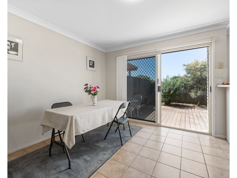 2/351 Spring Street, Kearneys Spring QLD 4350