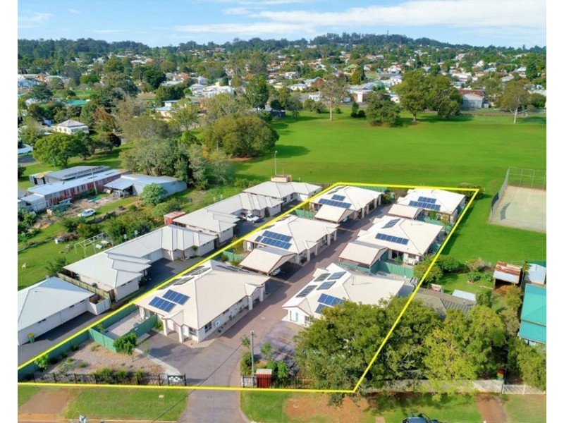 8-10 Link Street, North Toowoomba QLD 4350