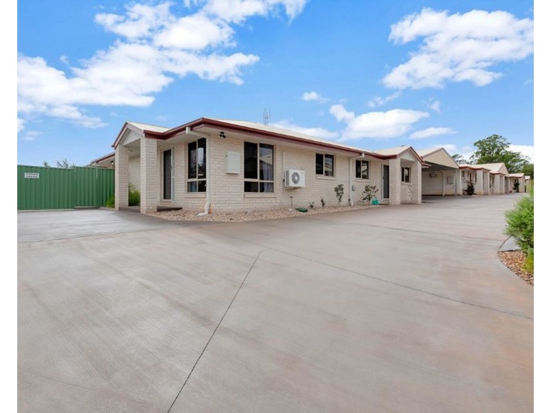 8-10 Link Street, North Toowoomba QLD 4350