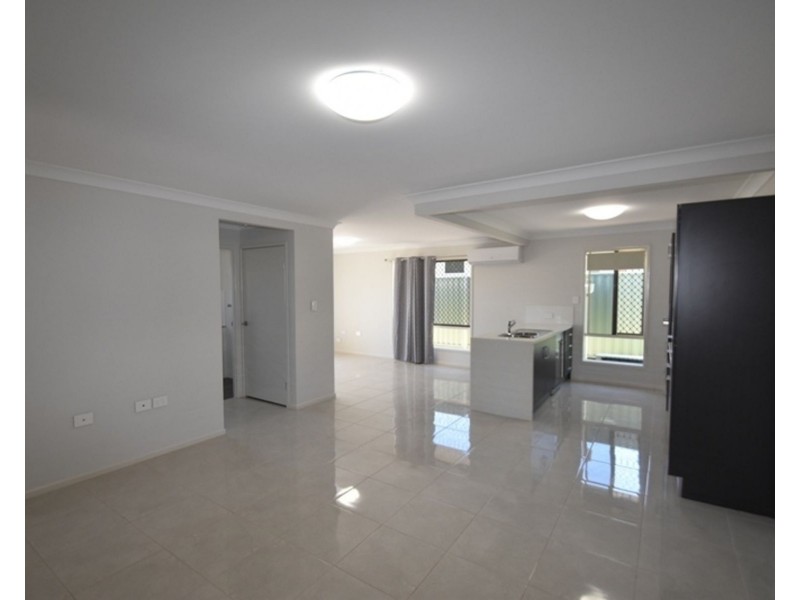 8-10 Link Street, North Toowoomba QLD 4350