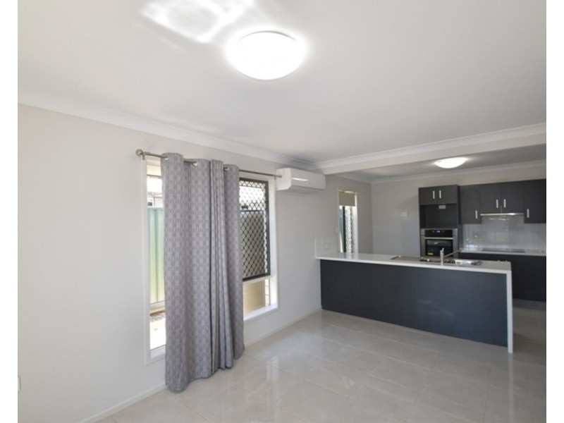 8-10 Link Street, North Toowoomba QLD 4350