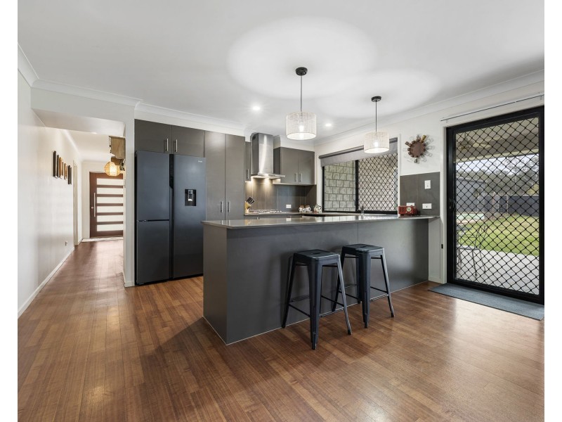 1 Jack Court, Murphys Creek QLD 4352