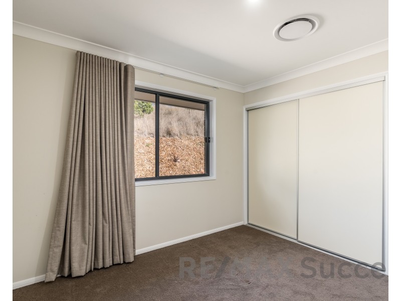 7 Sovereign Drive, Meringandan West QLD 4352