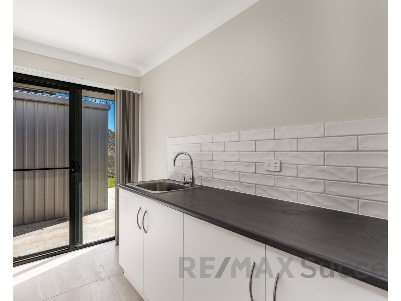7 Sovereign Drive, Meringandan West QLD 4352