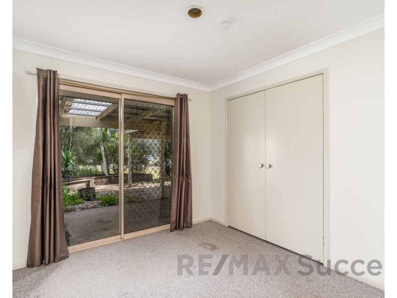 35 Diana Crescent, Postmans Ridge QLD 4352