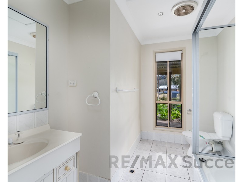 35 Diana Crescent, Postmans Ridge QLD 4352