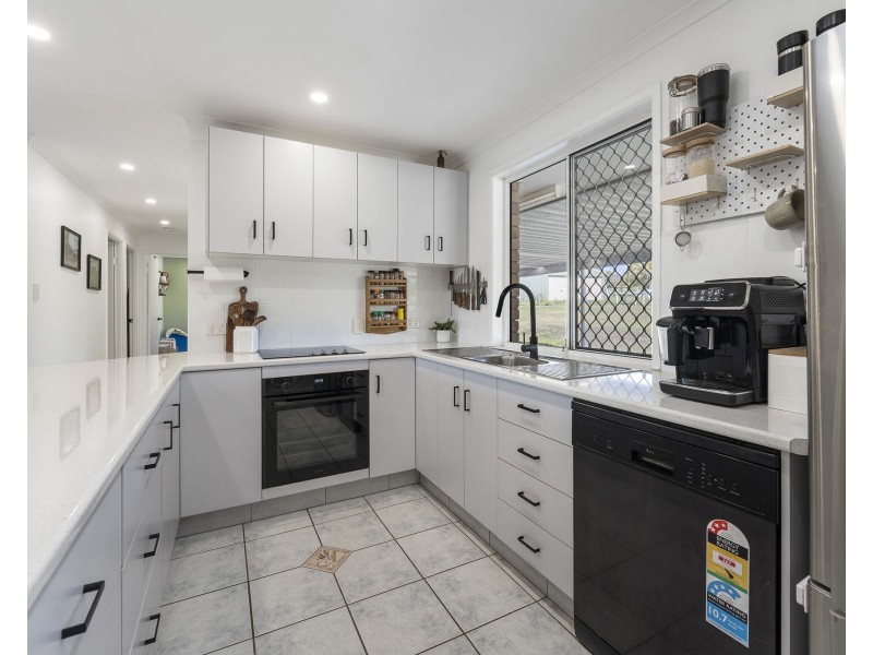 6 Plover Court, Laidley Heights QLD 4341