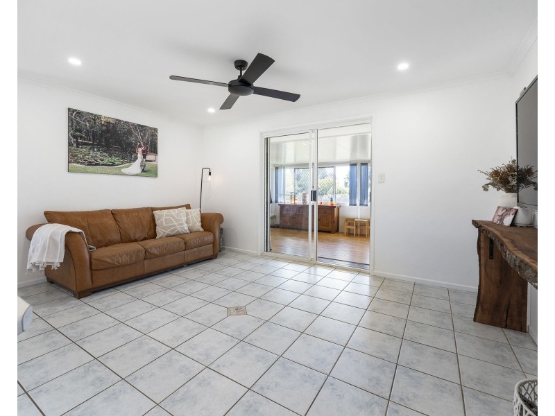 6 Plover Court, Laidley Heights QLD 4341