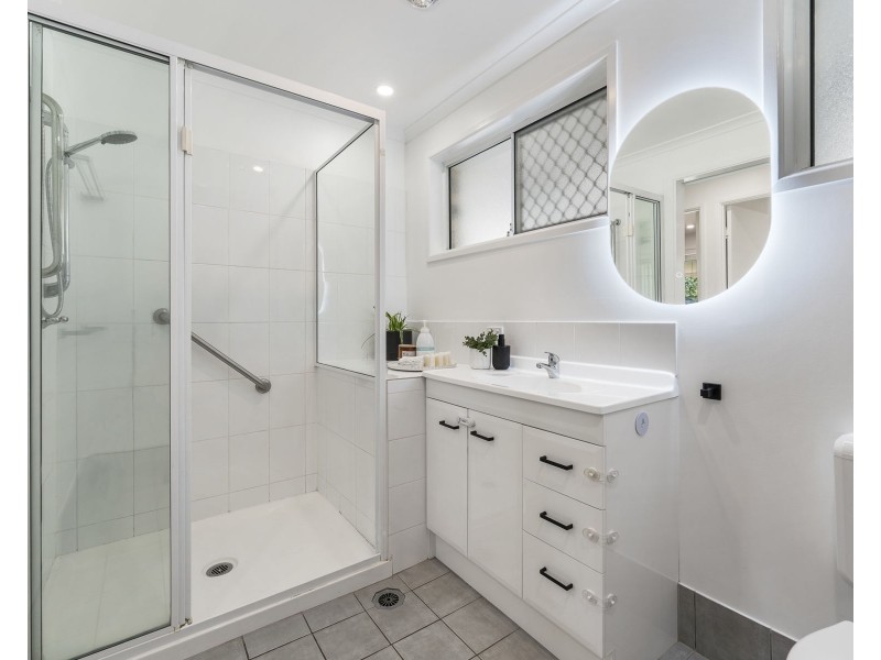 6 Plover Court, Laidley Heights QLD 4341
