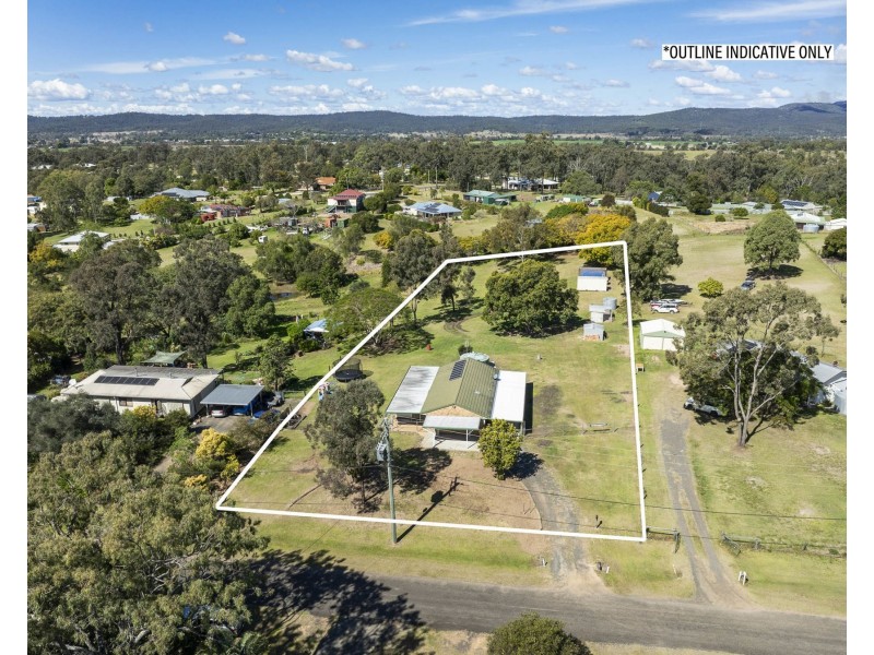 6 Plover Court, Laidley Heights QLD 4341