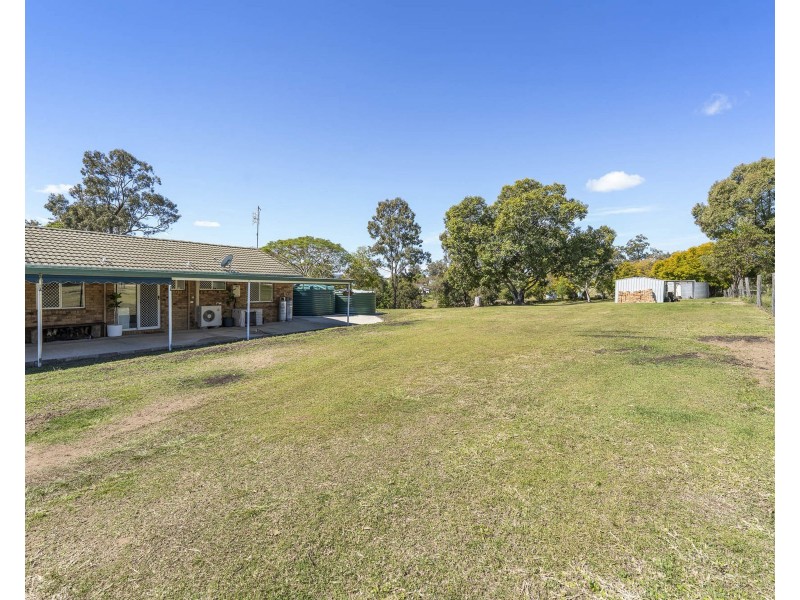 6 Plover Court, Laidley Heights QLD 4341