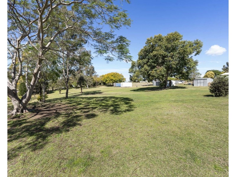 6 Plover Court, Laidley Heights QLD 4341