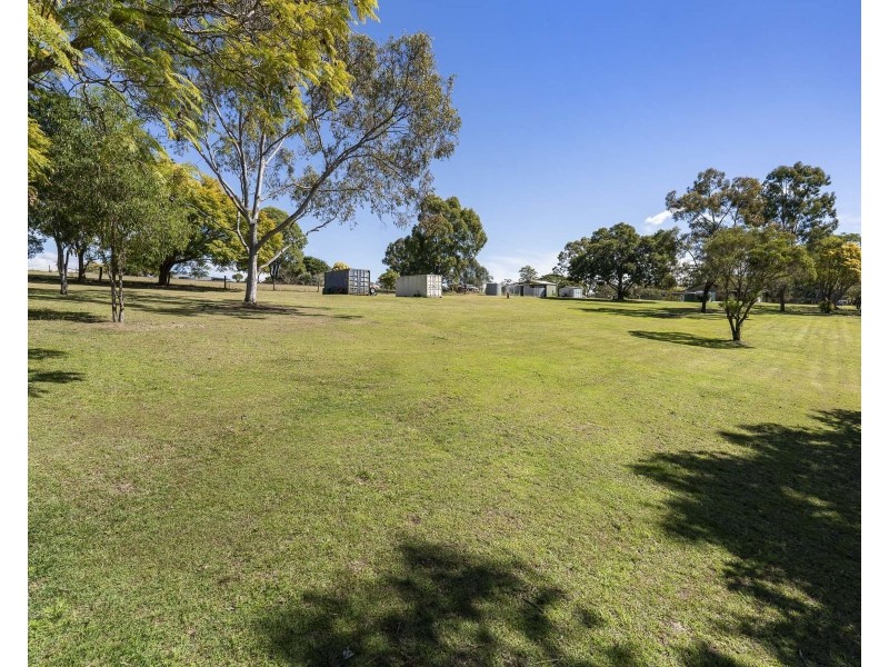 6 Plover Court, Laidley Heights QLD 4341