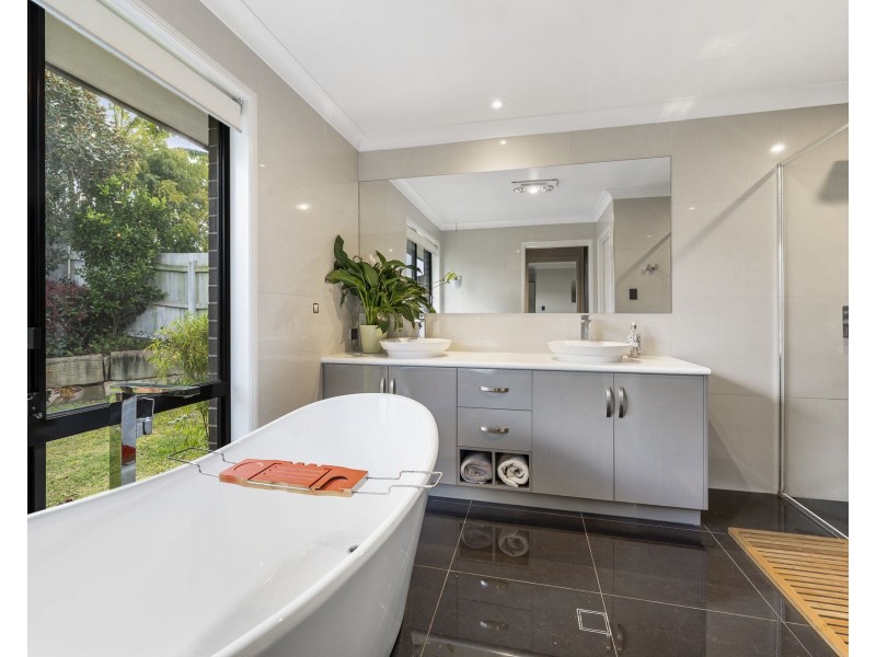 41 Velodrome Drive, Kearneys Spring QLD 4350