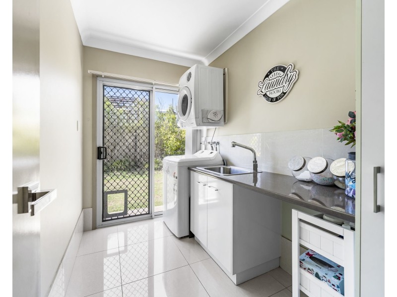 60 Highland Park Road, Meringandan West QLD 4352