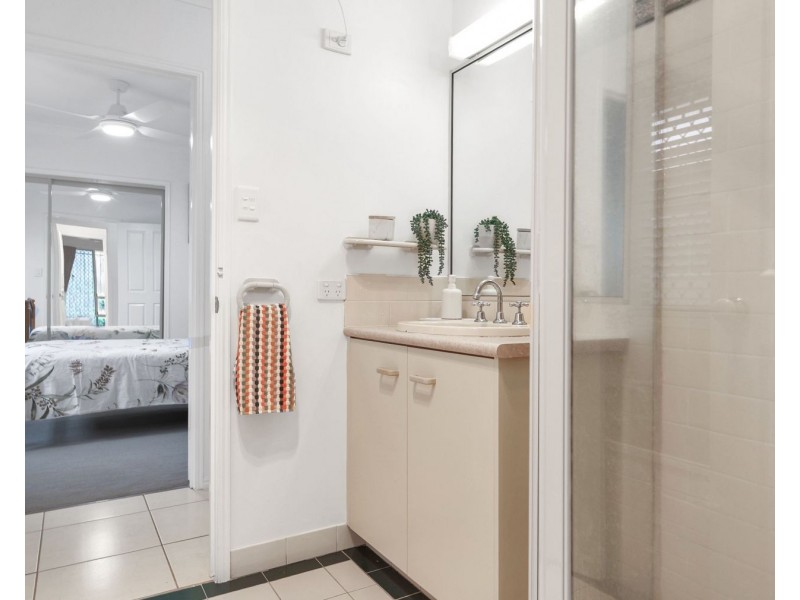 4/33 Ocean Street, Rangeville QLD 4350
