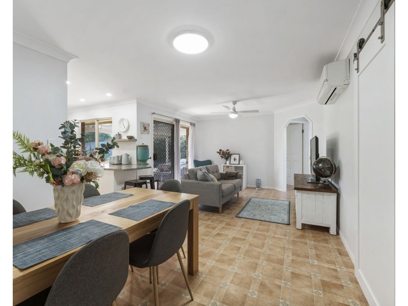 2 Rushlands Street, Glenvale QLD 4350