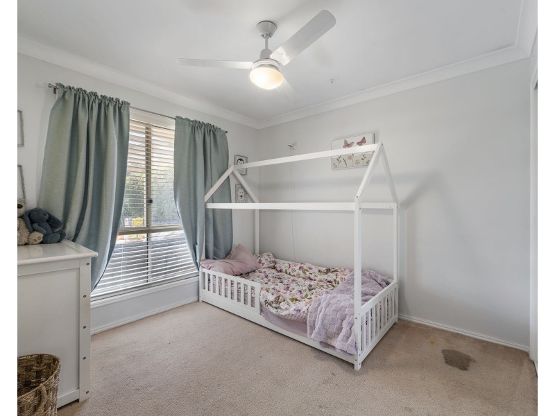 2 Rushlands Street, Glenvale QLD 4350