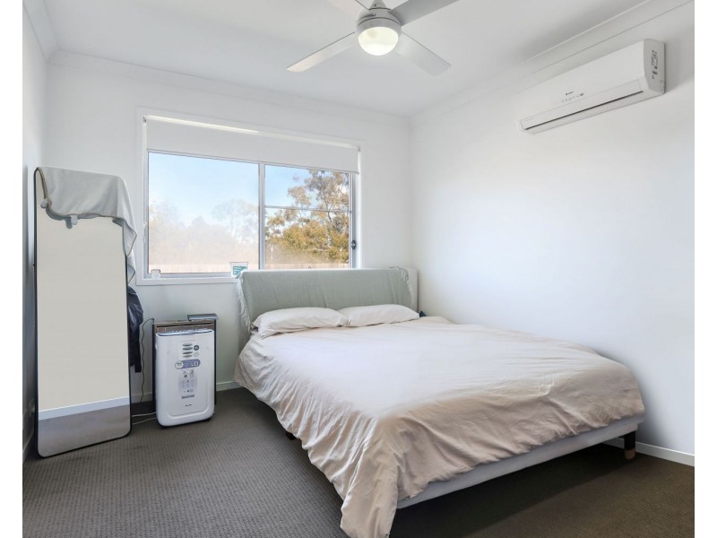 1 & 2/15 Shelby Street, Glenvale QLD 4350