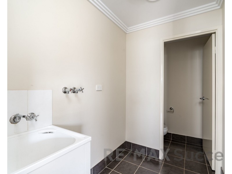 3/11 Albert Street, Newtown QLD 4350