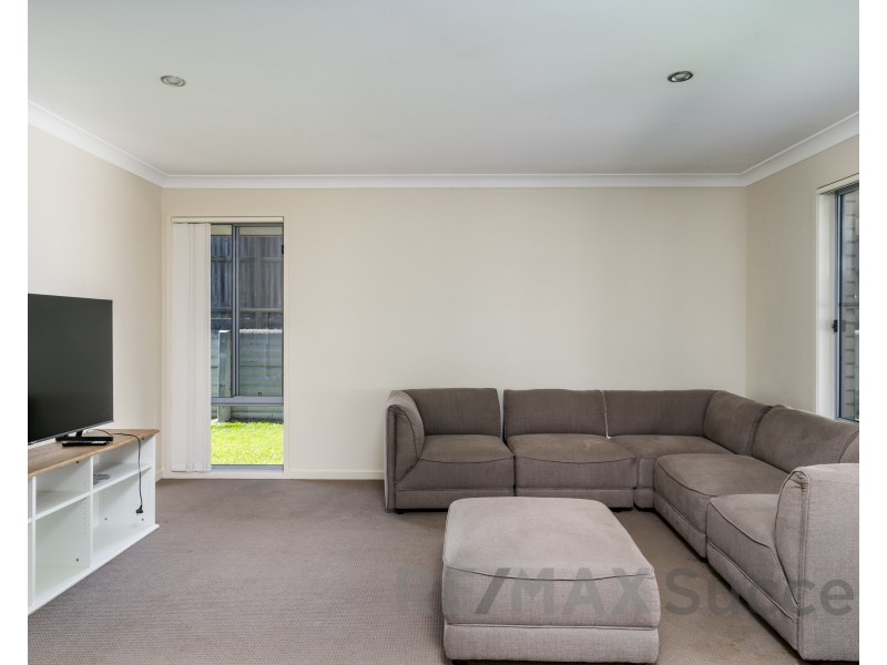 44 Balaroo Drive, Glenvale QLD 4350