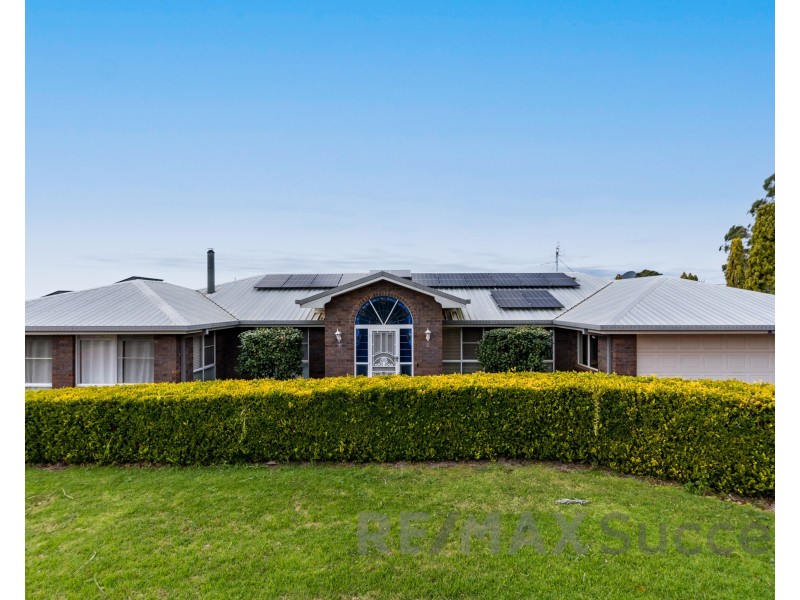 6 Hull Court, Highfields QLD 4352