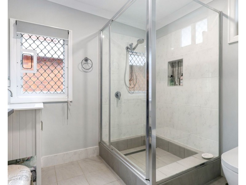 13 Drayton Road, Harristown QLD 4350