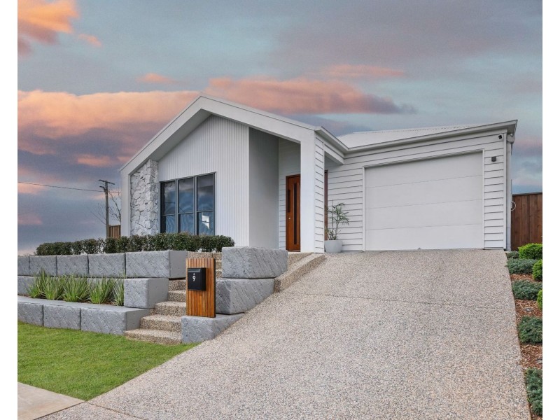 9 Ashgrove Terrace, Harlaxton QLD 4350