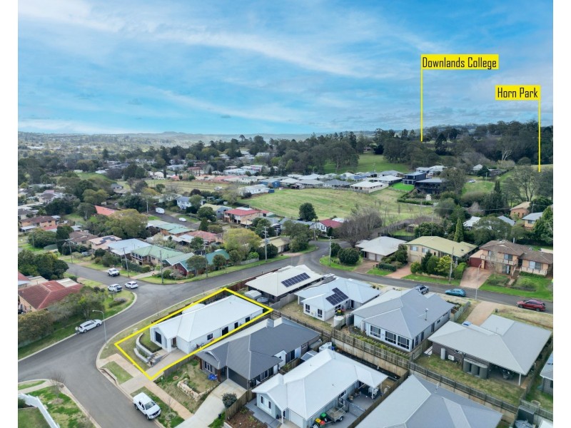 9 Ashgrove Terrace, Harlaxton QLD 4350