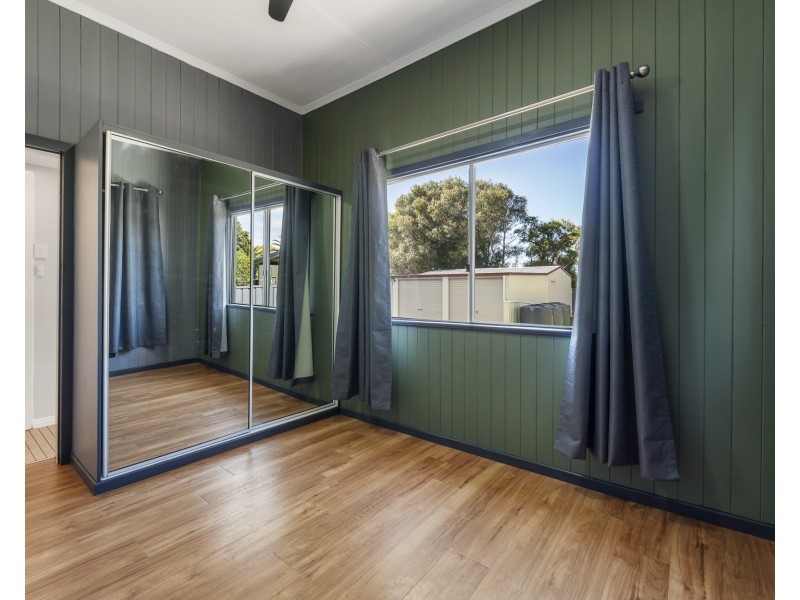 10 Bothwell Street, Newtown QLD 4350