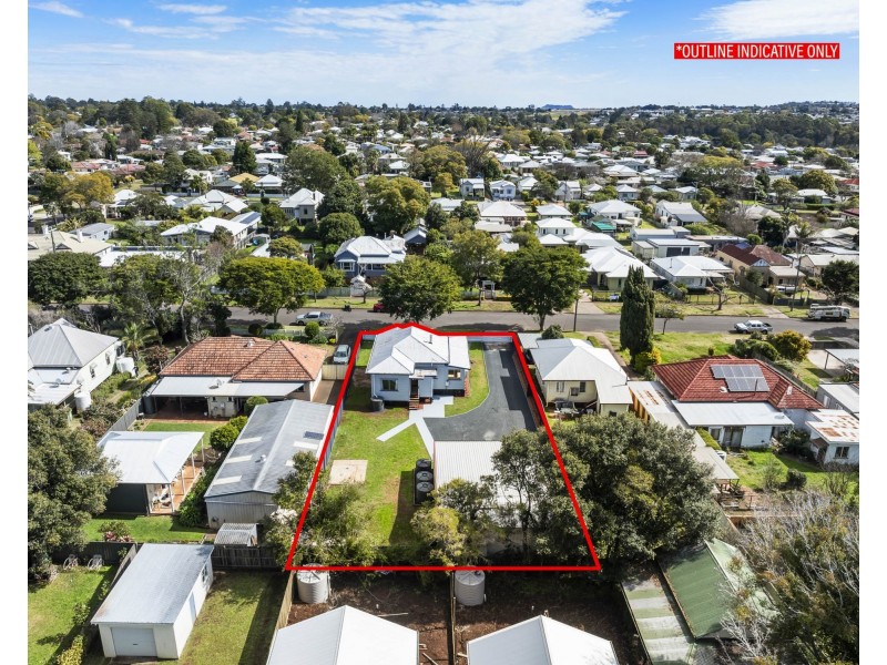 10 Bothwell Street, Newtown QLD 4350