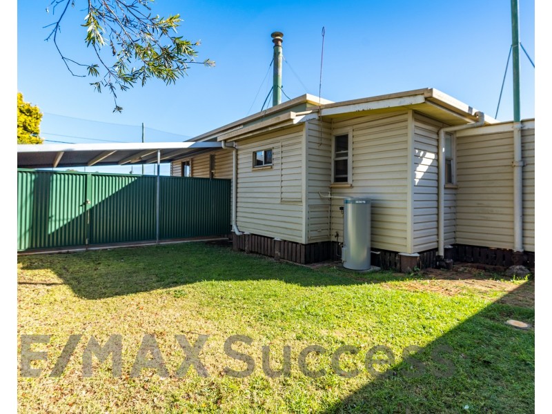 104 Water Street, South Toowoomba QLD 4350