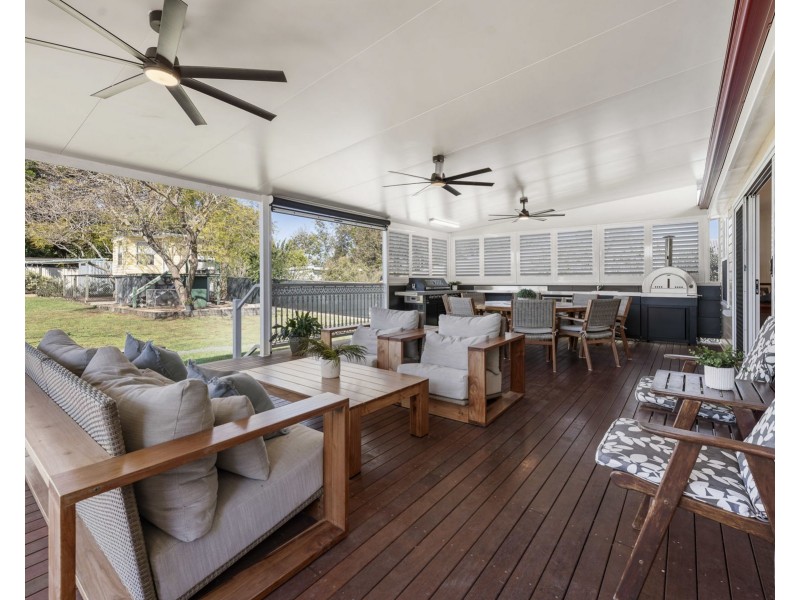 26 Mocatta Street, Goombungee QLD 4354